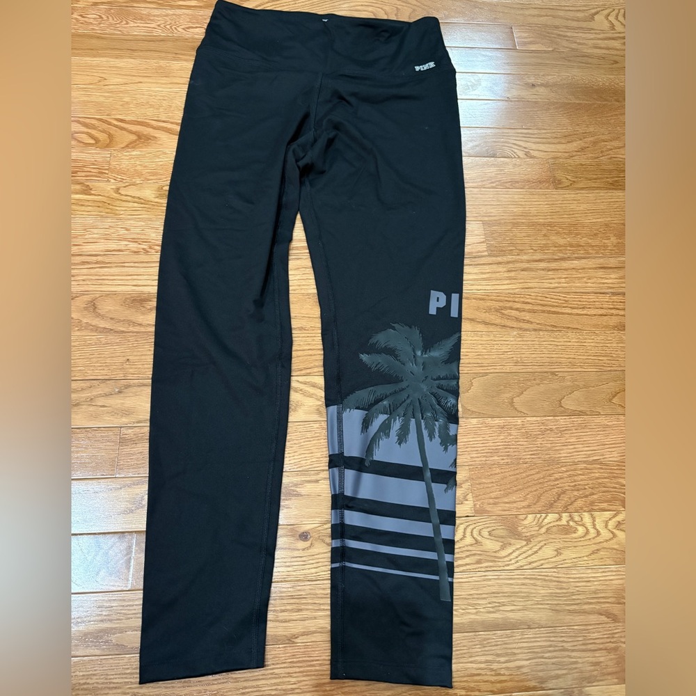 Victoria’s Secret Pink leggings
